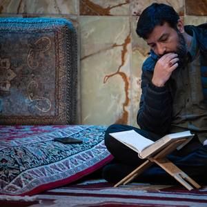 جذبه و جاذبه و جلوه‌ی اعظم حسن است سید امیر حسینی