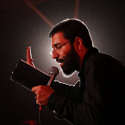 تشنه دریایی شدم که ساحلش تویی حسین سیب سرخی