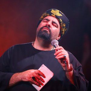 بر سرش با عمود کوبیدن امیر کرمانشاهی