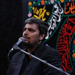 این زن که لطمه میزند مدام به صورتش سعید هدایتیان