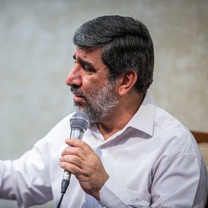 سال ها شهر در اعماق سیاهی سخت است حاج مهدی سلحشور