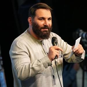 ایوون طلای شاه را از دور میبینم محمدحسین حدادیان