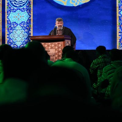 منزلگه عشاق دل آگاه حسین است سعید حدادیان