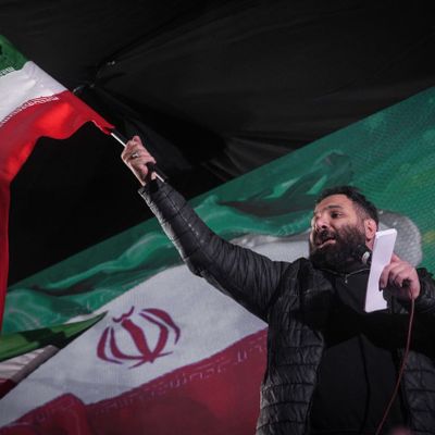 یا ثارالله انا لله محمدحسین حدادیان