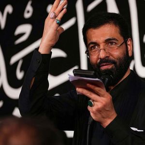 به رسم ادب به رسم وفا حسین سیب سرخی