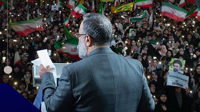 رهبرمون هر چی بگه همونه حاج محمود کریمی