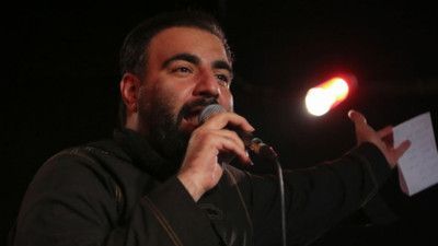 بی وضو دست به موها نزن بی ادب برو عقب امیر کرمانشاهی
