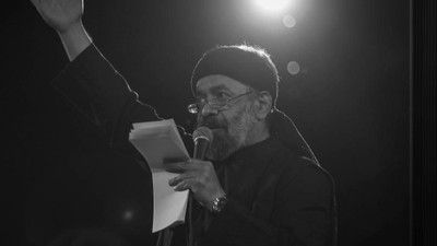 بعد سجده ام بوسه بر خاک کربلا میزنم حاج محمود کریمی
