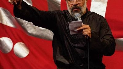 سردار شش ماهه از آن بالا چه میبینی حاج محمود کریمی