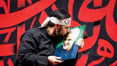 منم گدای اون مردی که آقای همه مرداست سید مجید بنی فاطمه