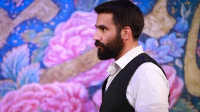 دلم تنگه ساعتم با ساعت حرم امام رضا هماهنگه حسین طاهری