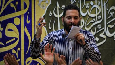برکت ایران همیشه به مشهد و قم بوده محمد حسین حدادیان