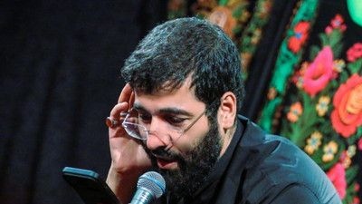 تموم افتخارم اینه سنگ تو رو زدم به سینه حسین سیب سرخی