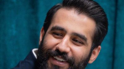 به لاله در خون خفته حسین طاهری