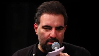 اومد یه خط سیاه کشید رو کاخ سبز معاویه امیر کرمانشاهی
